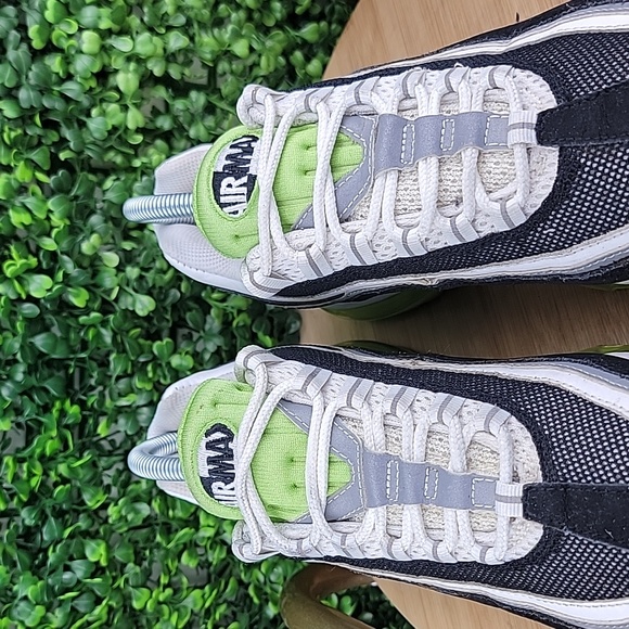 Nike Air Max 97 Running Sneaker Shoe Pure Platinum/Volt Size  7youth/8.5 Womens - Picture 7 of 10